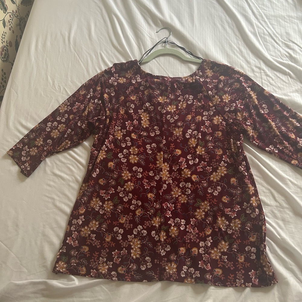 Chaps Burgundy Floral Women's Blouse